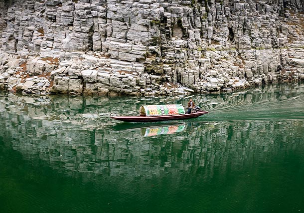 Asia China Yangtze Shennong Stream search