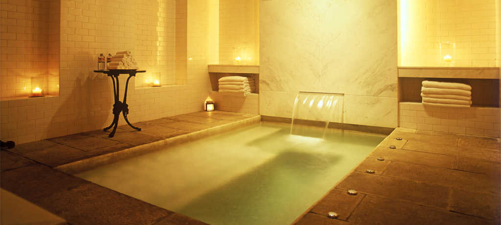 hydrotherapy pool in the baths