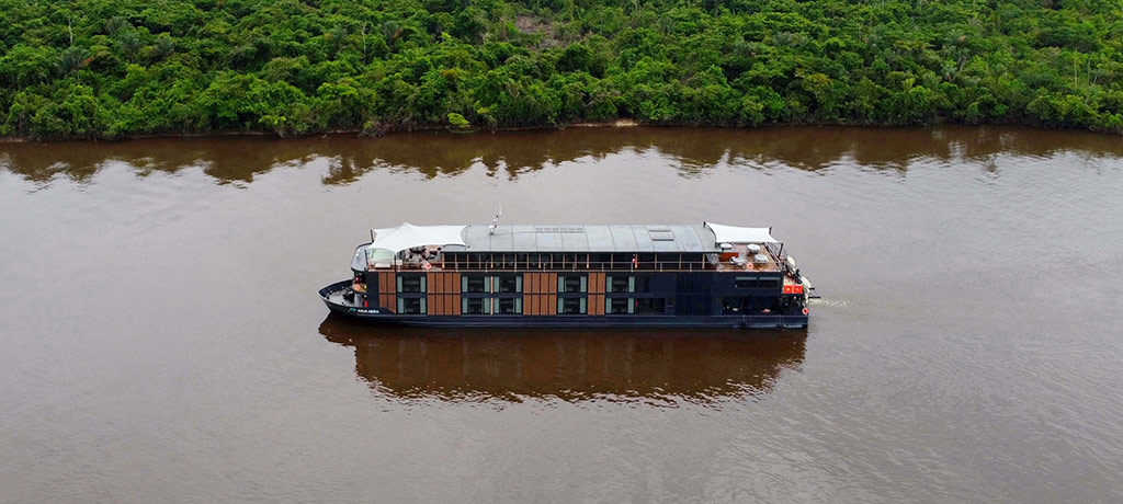 South America Peru Aqua Nera exterior