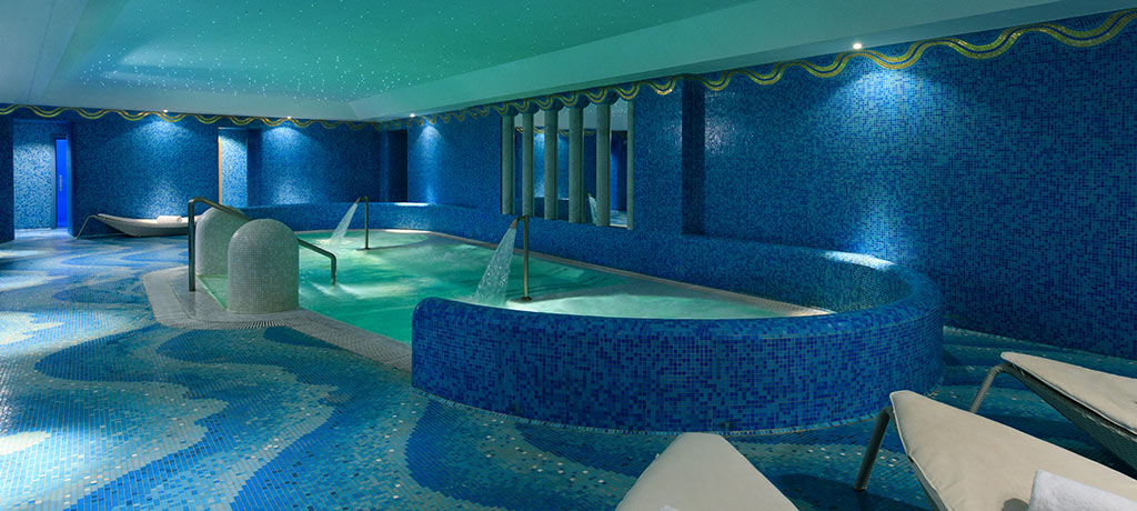 Europe Italy Rome Hotel de Russie spa pool