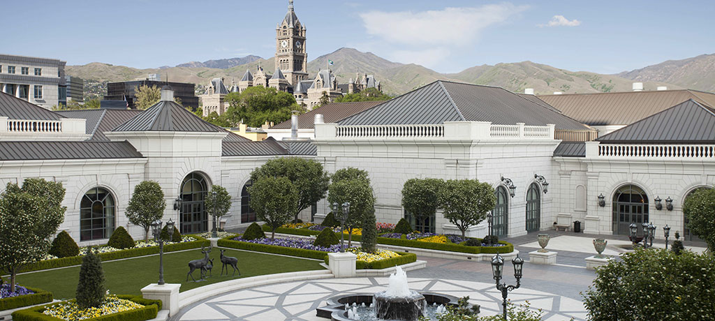 North America Utah Salt Lake City The Grand America Hotel Courtyard